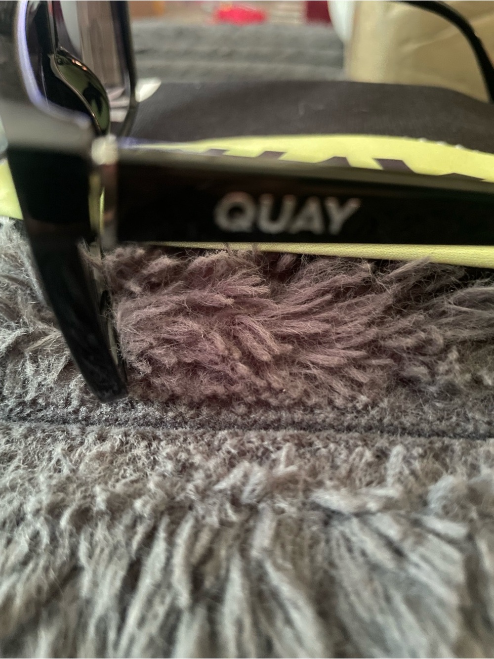 Quay Sunglasses For Women NWT - Picture 2 of 4